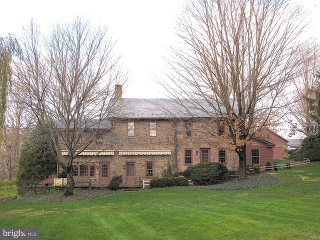 6766 LAUREL RD, New Hope, PA 18938