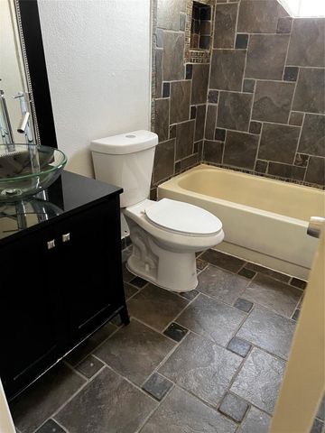 6596 Via Regina 6596, Boca Raton, FL 33433