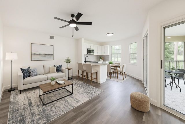 6596 Via Regina 6596, Boca Raton, FL 33433