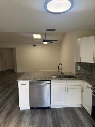 6596 Via Regina 6596, Boca Raton, FL 33433