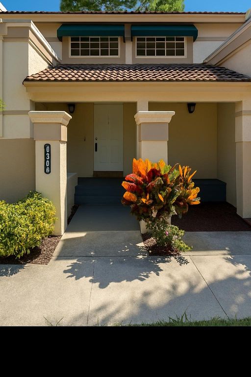 6596 Via Regina 6596, Boca Raton, FL 33433