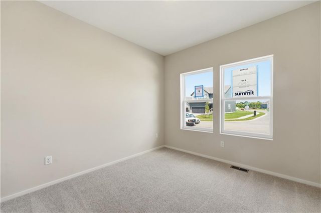 10624 N Jefferson Street, Kansas City, MO 64155