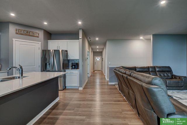 12319 S 207th Street, Gretna, NE 68028