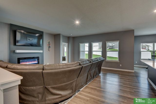 12319 S 207th Street, Gretna, NE 68028