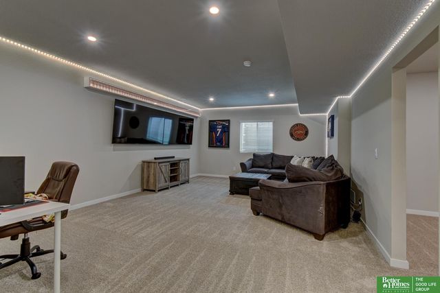 12319 S 207th Street, Gretna, NE 68028
