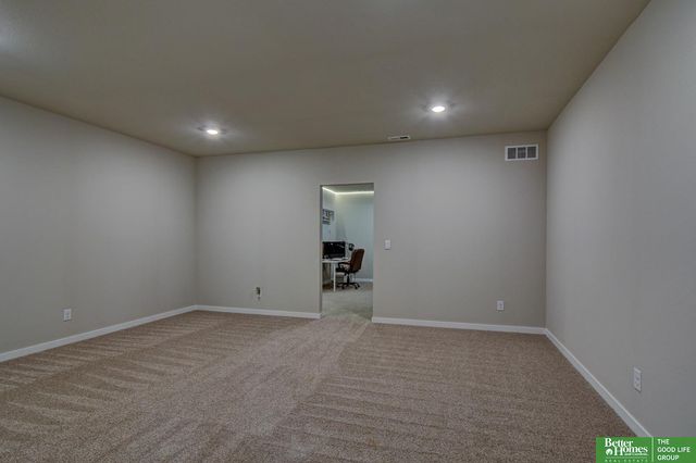 12319 S 207th Street, Gretna, NE 68028