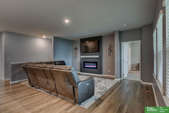 12319 S 207th Street, Gretna, NE 68028