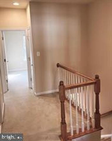 12035 OVERBRIDGE LN, Fairfax, VA 22030