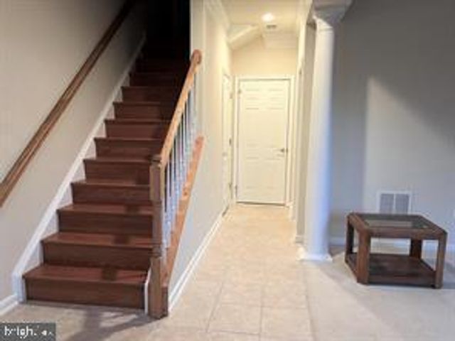 12035 OVERBRIDGE LN, Fairfax, VA 22030