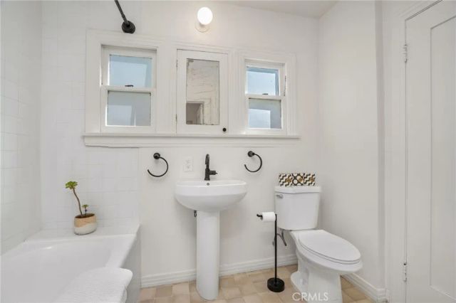 255 Isabel Street, Los Angeles, CA 90065