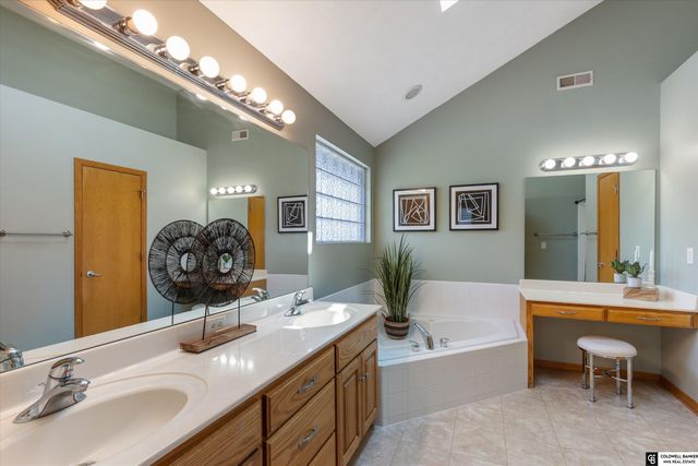 7303 N 155 Terrace, Bennington, NE 68007