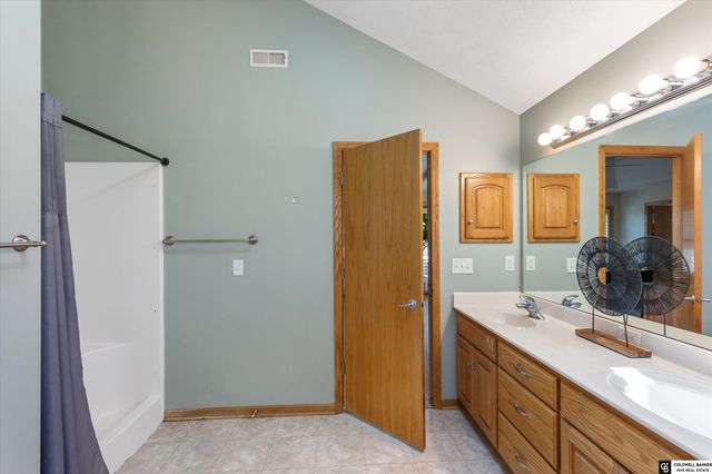 7303 N 155 Terrace, Bennington, NE 68007