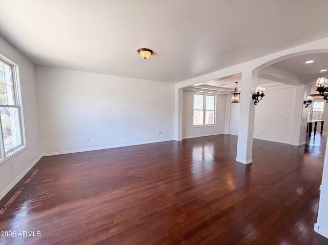 4118 W SAINT ANNE Avenue, Phoenix, AZ 85041