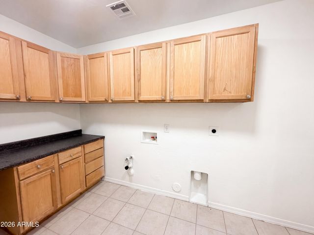 4118 W SAINT ANNE Avenue, Phoenix, AZ 85041