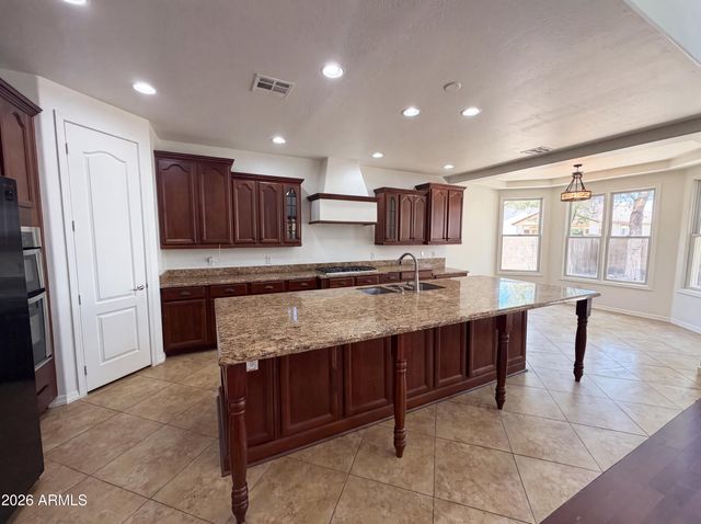 4118 W SAINT ANNE Avenue, Phoenix, AZ 85041