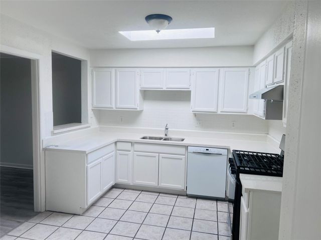 3907 Windmill Street, Sugar Land, TX 77479