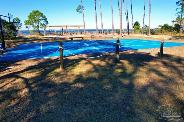 5433 North Shore Rd, Pensacola, FL 32507