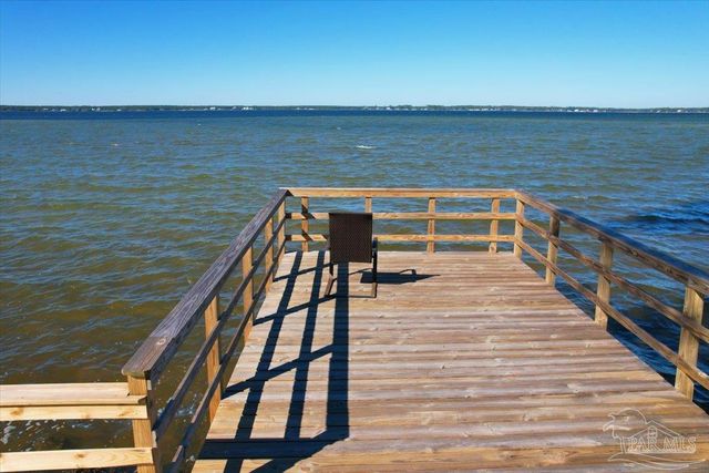 5433 North Shore Rd, Pensacola, FL 32507