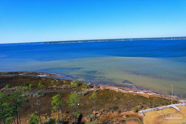 5433 North Shore Rd, Pensacola, FL 32507