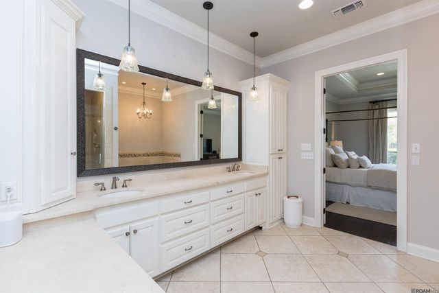 13721 Quail Grove Ave, Baton Rouge, LA 70809