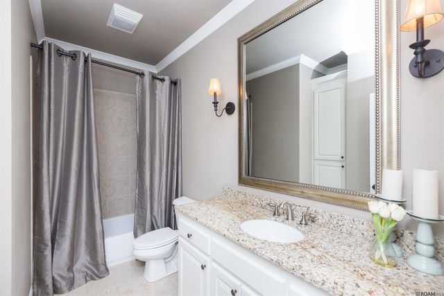13721 Quail Grove Ave, Baton Rouge, LA 70809