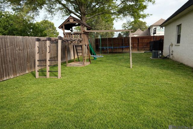 13721 Quail Grove Ave, Baton Rouge, LA 70809