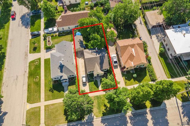 1806 9TH ST, Rapid City, SD 57701