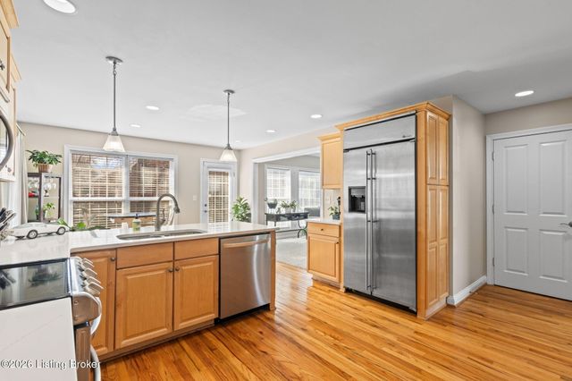 3202 S Winchester Acres Rd, Louisville, KY 40223