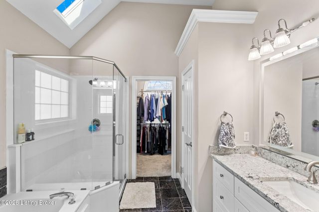 3202 S Winchester Acres Rd, Louisville, KY 40223