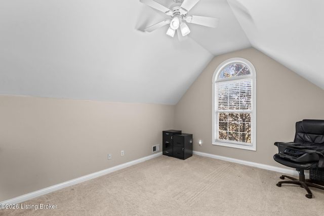 3202 S Winchester Acres Rd, Louisville, KY 40223