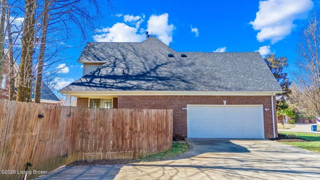 3202 S Winchester Acres Rd, Louisville, KY 40223