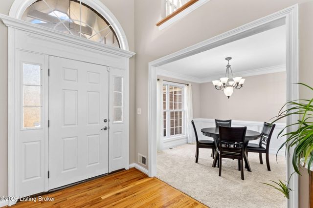 3202 S Winchester Acres Rd, Louisville, KY 40223