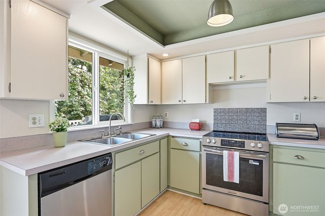 3021 NE 194th Street, Lake Forest Park, WA 98155