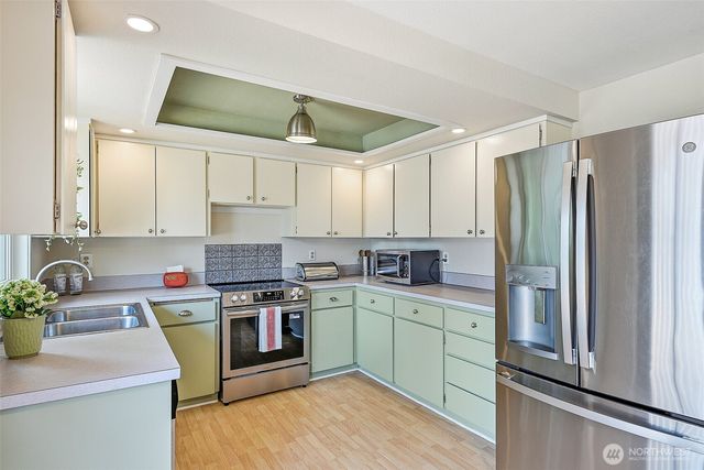 3021 NE 194th Street, Lake Forest Park, WA 98155