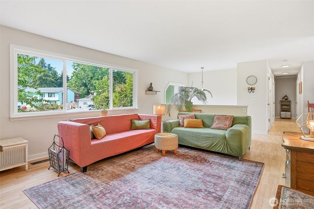 3021 NE 194th Street, Lake Forest Park, WA 98155