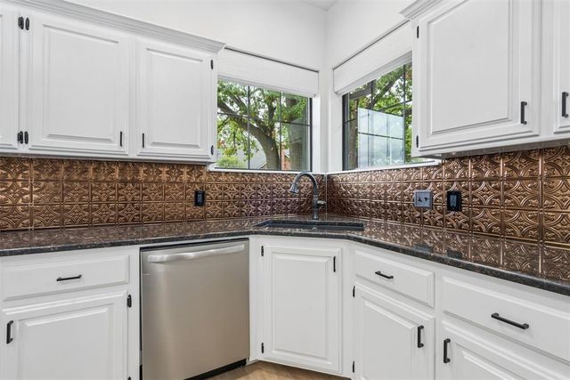 4712 Fountain Gate Drive, Norman, OK 73072