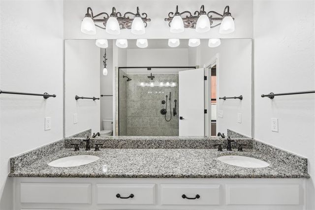 4712 Fountain Gate Drive, Norman, OK 73072