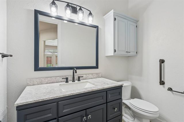 4712 Fountain Gate Drive, Norman, OK 73072