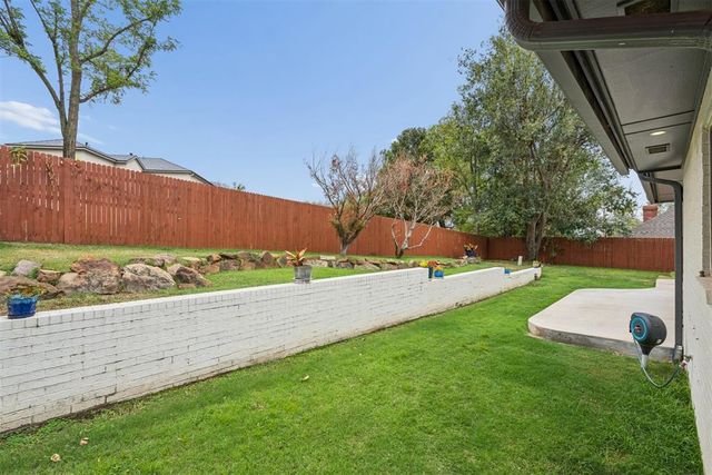 4712 Fountain Gate Drive, Norman, OK 73072