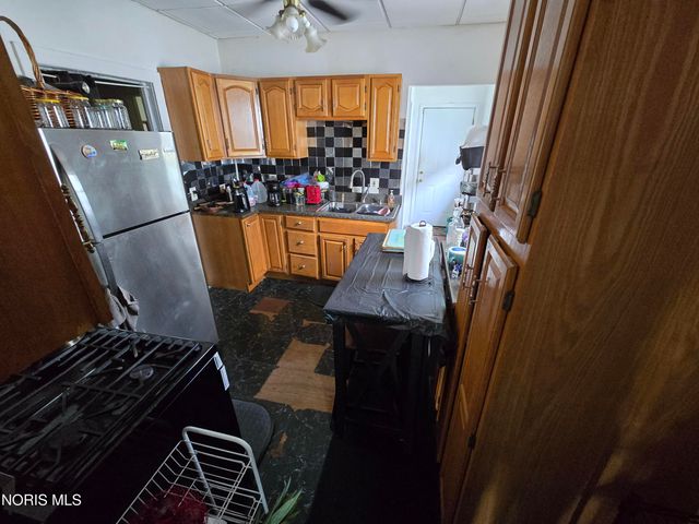 1274 Campbell Street, Toledo, OH 43607