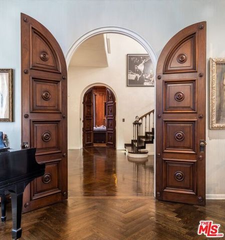 501 S Hudson Avenue, Los Angeles, CA 90020