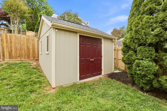 8007 STATION RD, Manassas, VA 20111