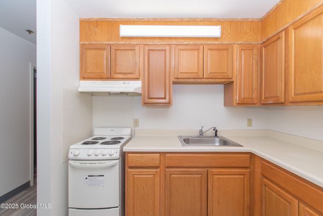 2006 Central Avenue 105, Colonie, NY 12205