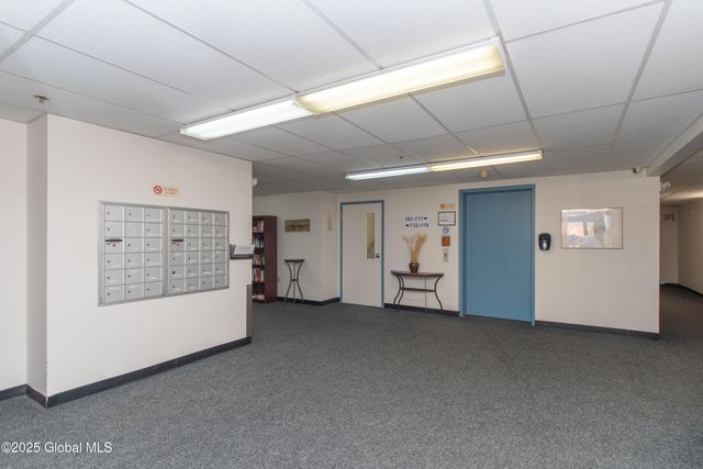 2006 Central Avenue 105, Colonie, NY 12205