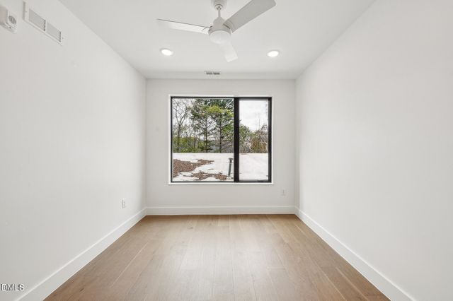 29 Enterprise Street 109, Raleigh, NC 27607