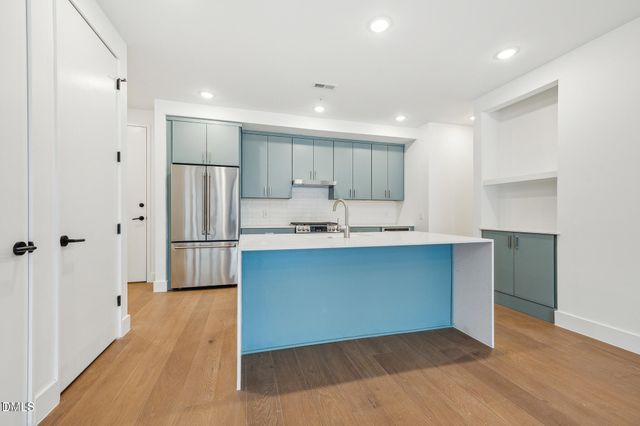 29 Enterprise Street 109, Raleigh, NC 27607