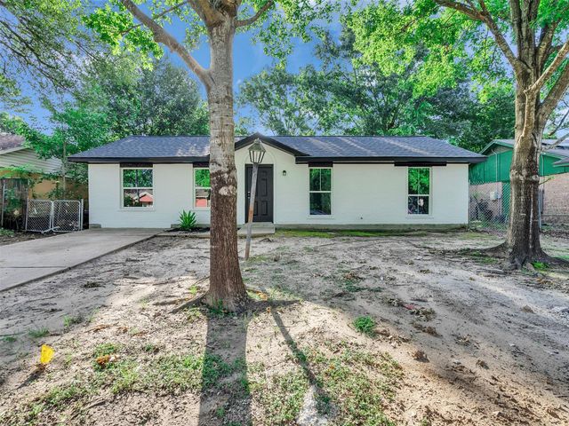9814 Trumpet Street, Houston, TX 77078