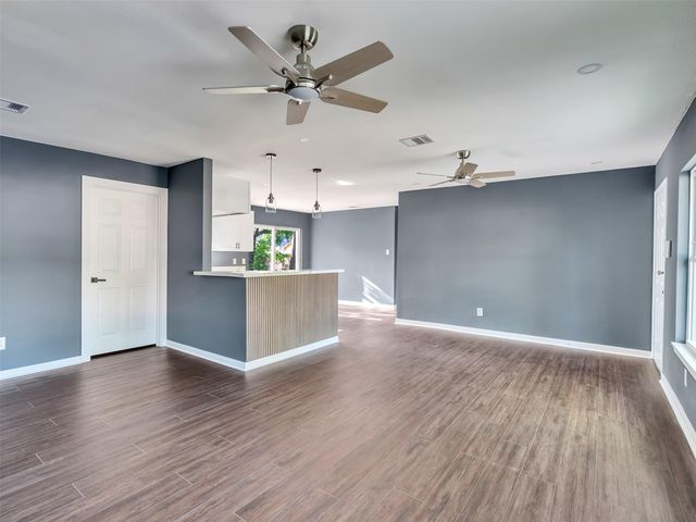 9814 Trumpet Street, Houston, TX 77078