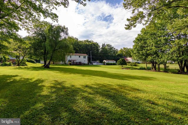 607 S MOUNTAIN RD, Dillsburg, PA 17019