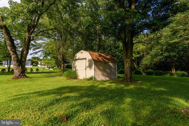 607 S MOUNTAIN RD, Dillsburg, PA 17019